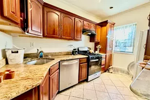 204 Olean Ave, Jersey City, NJ 07306 - Photo 7