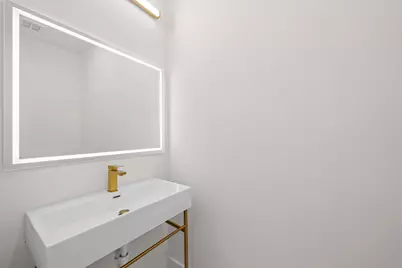 249.5 Halladay St #2, Jersey City, NJ 07304 - Photo 9