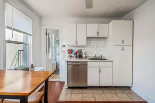 710 Bloomfield St, Hoboken, NJ 07030 - Photo 3