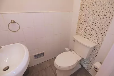 106 Poplar St #1, Jersey City, NJ 07307 - Photo 11