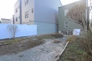 106 Poplar St, Jersey City, NJ 07307 - Photo 29