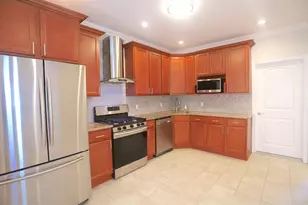106 Poplar St, Jersey City, NJ 07307 - Photo 3