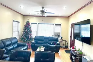 30 Whitman Ave, Jersey City, NJ 07306 - Photo 3