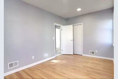 146 Clarke Ave #2nd floor, Jersey City, NJ 07304 - Photo 15