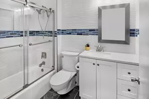 7004 Blvd E, Guttenberg, NJ 07093 - Photo 15