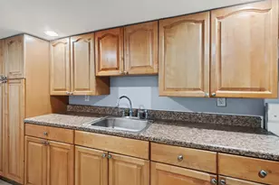 41 Irving St, Jersey City, NJ 07307 - Photo 5