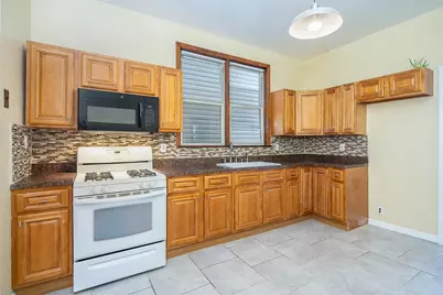 13 East 52nd St #1, Bayonne, NJ 07002 - Photo 3