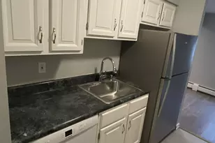 16 N End Dr, Secaucus, NJ 07094 - Photo 5