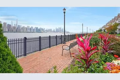 119 Abbie Ct, Guttenberg, NJ 07093 - Photo 25