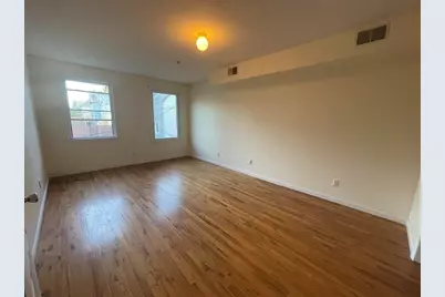 836 Broadway #3R, Bayonne, NJ 07002 - Photo 9