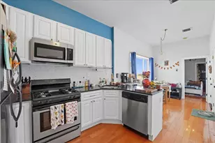 100 Leonard St, Jersey City, NJ 07307 - Photo 5
