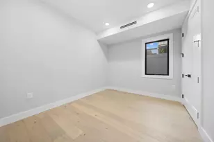 373 New York Ave, Jersey City, NJ 07307 - Photo 17