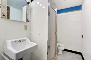 177 Columbia Ave, Jersey City, NJ 07307 - Photo 29