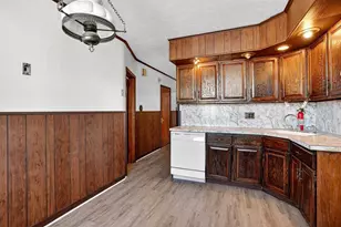 177 Columbia Ave, Jersey City, NJ 07307 - Photo 23