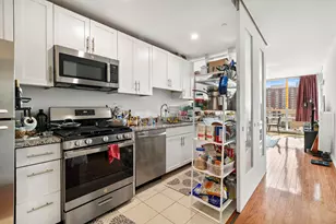 20 Newport Pkwy, Jersey City, NJ 07310 - Photo 11