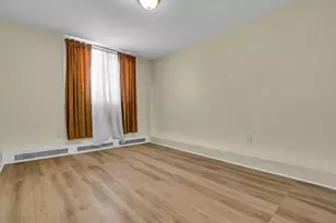 305 Cator Ave, Jersey City, NJ 07305 - Photo 19