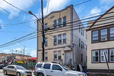 305 Cator Ave #1B, Jersey City, NJ 07305 - Photo 3