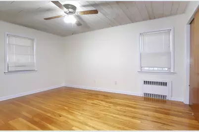 173 Cambridge Ave, Jersey City, NJ 07307 - Photo 15