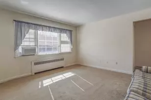 173 Cambridge Ave, Jersey City, NJ 07307 - Photo 9