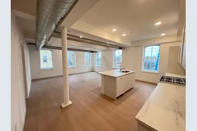 141 Christopher Columbus Dr #3, Jersey City, NJ 07302 - Photo 3