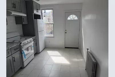 419 4th St #2ND FLOOR, Union City, NJ 07087 - Photo 3