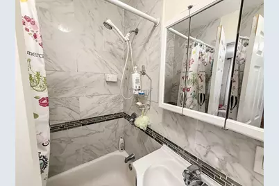 121 Fowler Ave, Jersey City, NJ 07305 - Photo 5