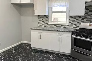 12 Colonial Dr, Bayonne, NJ 07002 - Photo 9