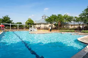 111 Shearwater Ct E, Jersey City, NJ 07305 - Photo 33