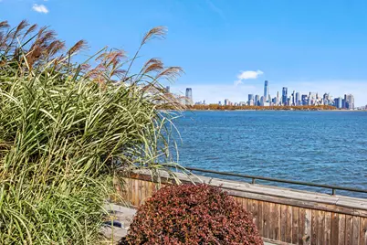 111 Shearwater Ct East #34, Jersey City, NJ 07305 - Photo 39