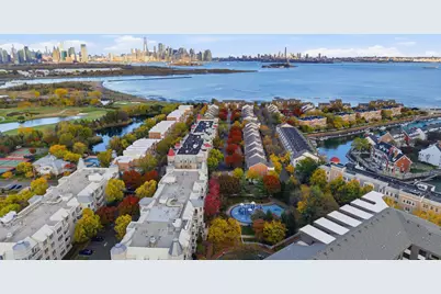 111 Shearwater Ct East #34, Jersey City, NJ 07305 - Photo 41