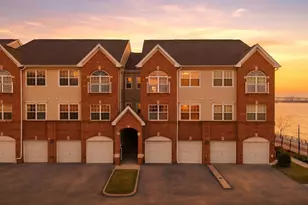 60 Tottenham Ct, Jersey City, NJ 07305 - Photo 33