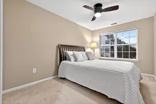 60 Tottenham Ct, Jersey City, NJ 07305 - Photo 25