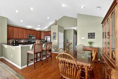 60 Tottenham Ct, Jersey City, NJ 07305 - Photo 11