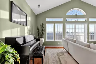 60 Tottenham Ct, Jersey City, NJ 07305 - Photo 9