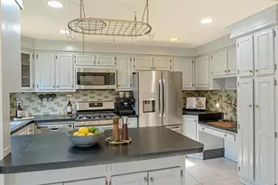 132 W 32nd St, Bayonne, NJ 07002 - Photo 15