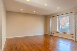 132 W 32nd St, Bayonne, NJ 07002 - Photo 3