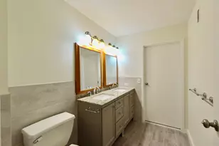 1009 Harmon Cove Tower, Secaucus, NJ 07094 - Photo 9