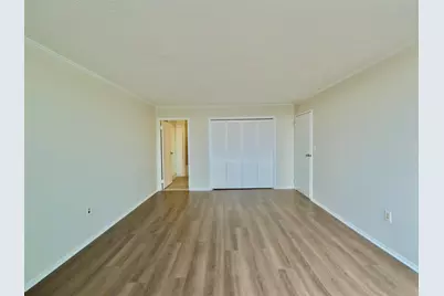 1009 Harmon Cove Tower #1009, Secaucus, NJ 07094 - Photo 5