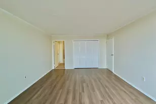 1009 Harmon Cove Tower, Secaucus, NJ 07094 - Photo 5