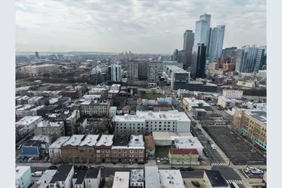 69 Hopkins Ave, Jersey City, NJ 07306 - Photo 27