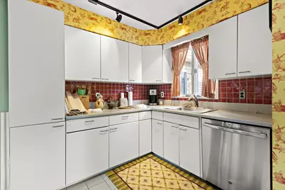 136 Terrace Ave, Jersey City, NJ 07307 - Photo 13