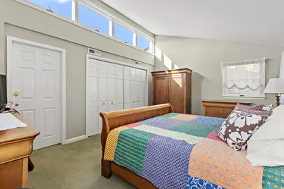 136 Terrace Ave, Jersey City, NJ 07307 - Photo 19