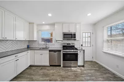 847 Dennis Pl, Linden, NJ 07036 - Photo 3