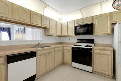 32 Cedar St, Jersey City, NJ 07305 - Photo 9