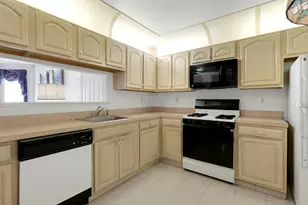 32 Cedar St, Jersey City, NJ 07305 - Photo 9