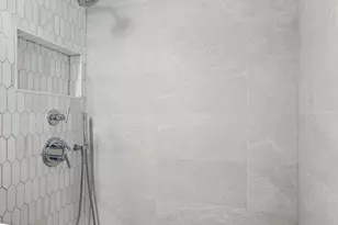 100 Manhattan Ave, Union City, NJ 07087 - Photo 15