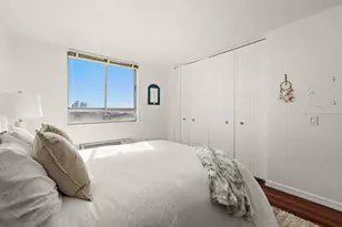 100 Manhattan Ave, Union City, NJ 07087 - Photo 11