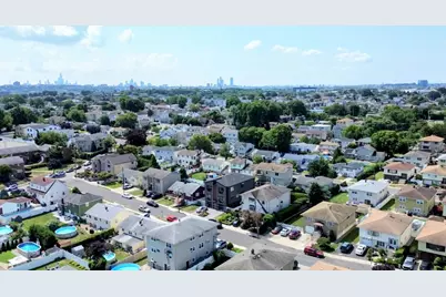 295 Paulanne Terrace #1, Secaucus, NJ 07094 - Photo 3