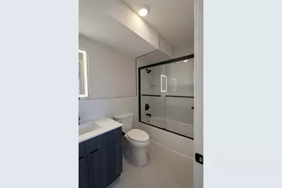 207 39th St #4A, Union City, NJ 07087 - Photo 5