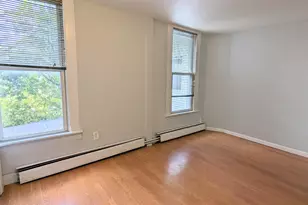 429 Mallory Ave, Jersey City, NJ 07304 - Photo 9